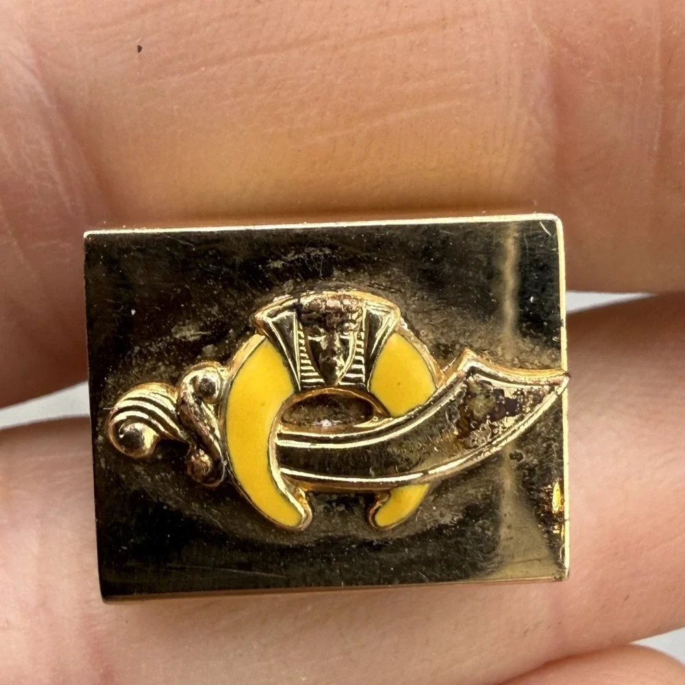 Vintage Anson Cufflinks Gold Tone Enamel Masonic Shriners Scimitar Crescent